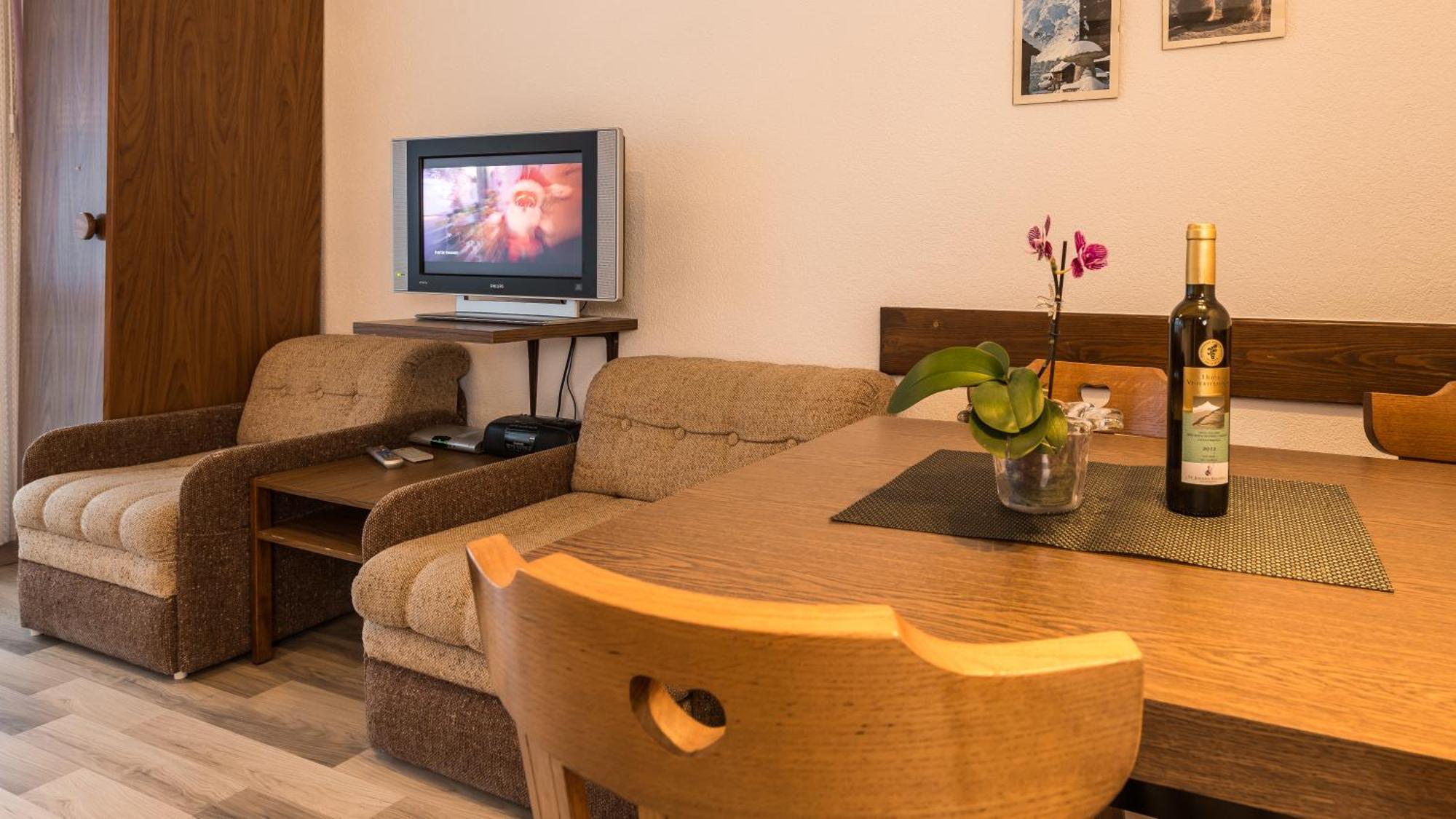 Apartamento Haus Alba Saas-Almagell Habitación foto