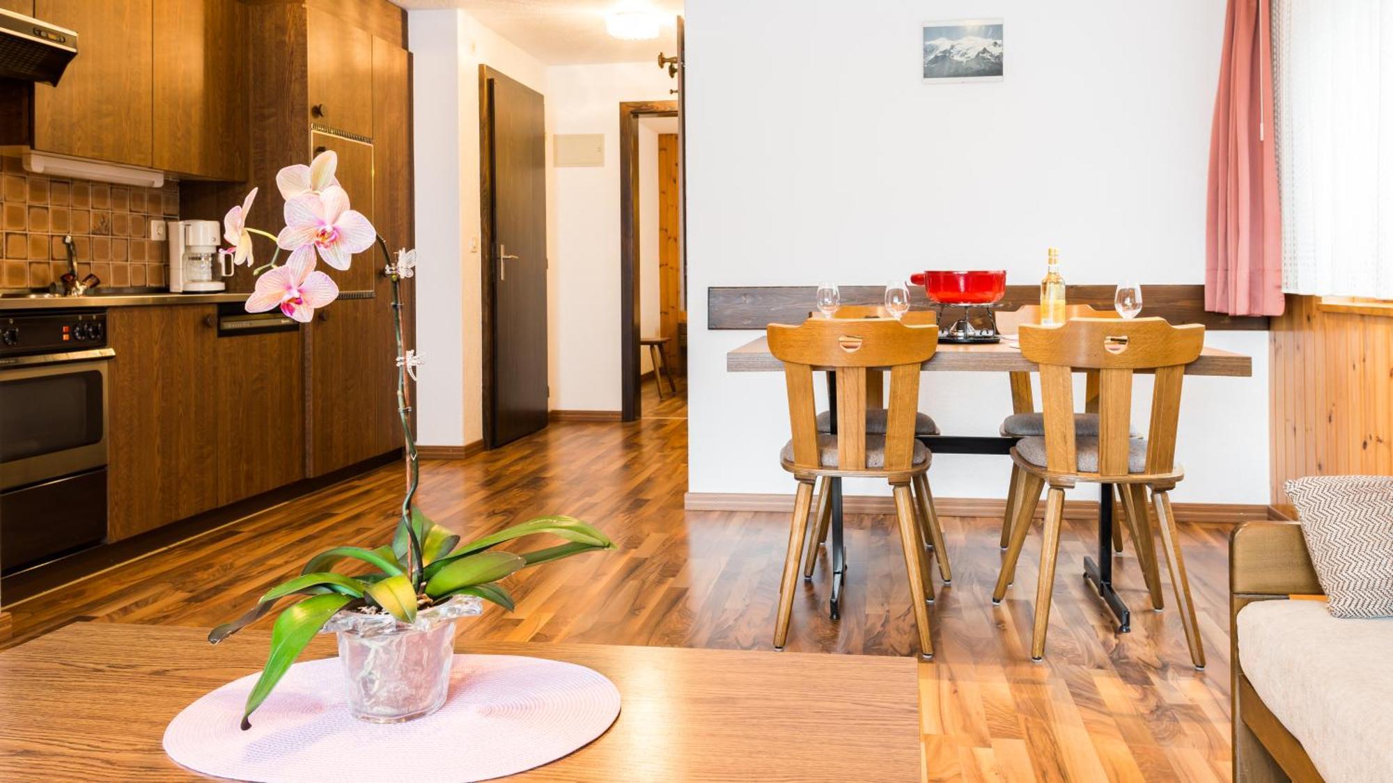 Apartamento Haus Alba Saas-Almagell Habitación foto