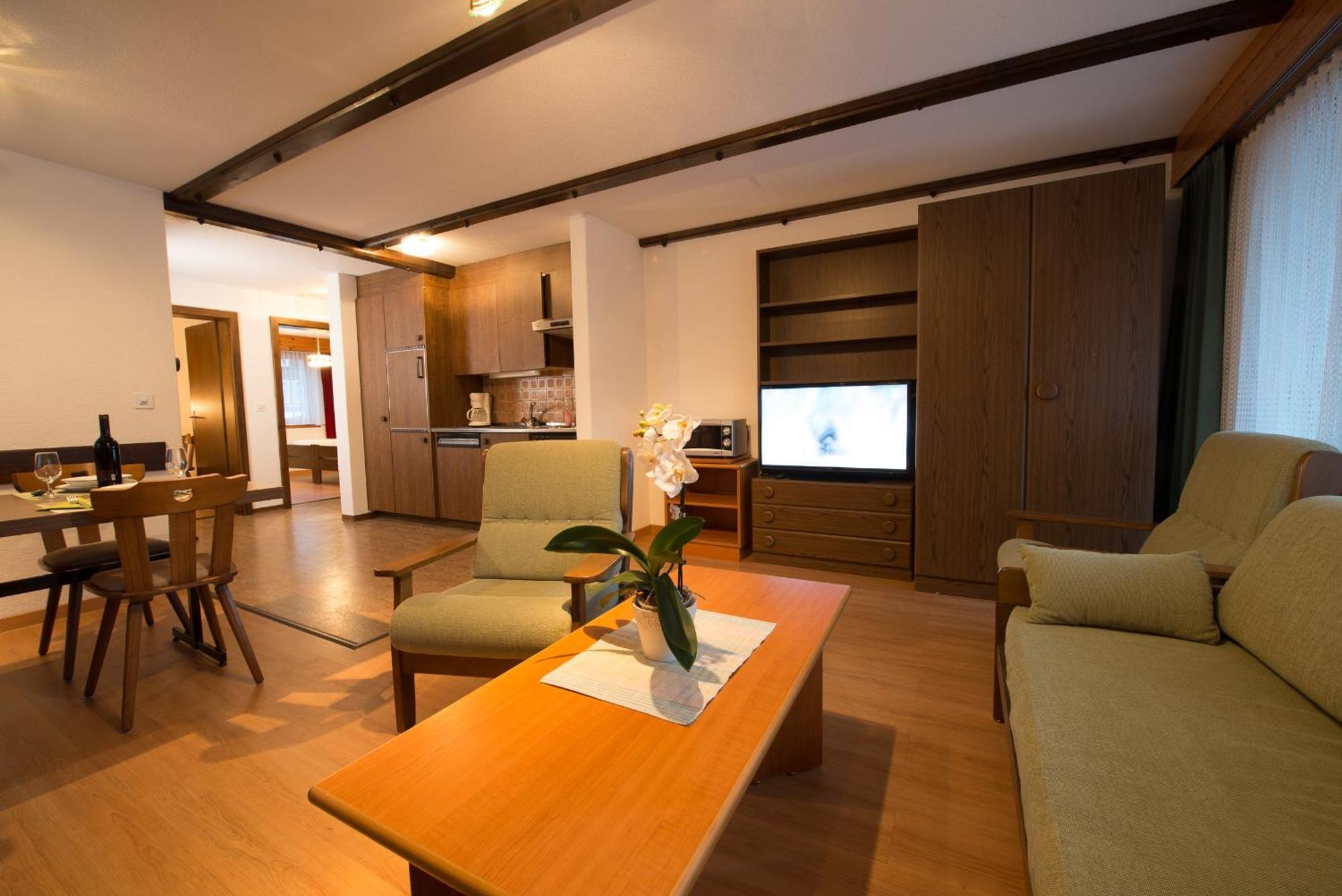 Apartamento Haus Alba Saas-Almagell Habitación foto